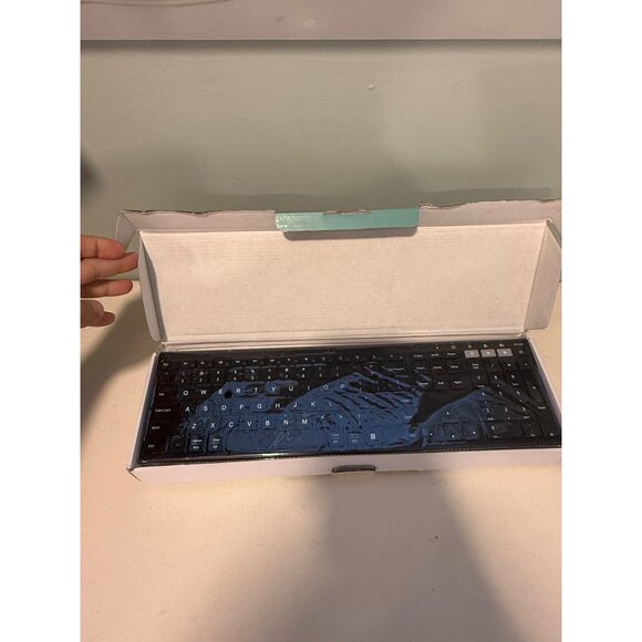 VssoPlor Wireless Keyboard and Mouse, Vssoplor 2.4GHz Rechargeable Compact Quie - Picture 3 of 4